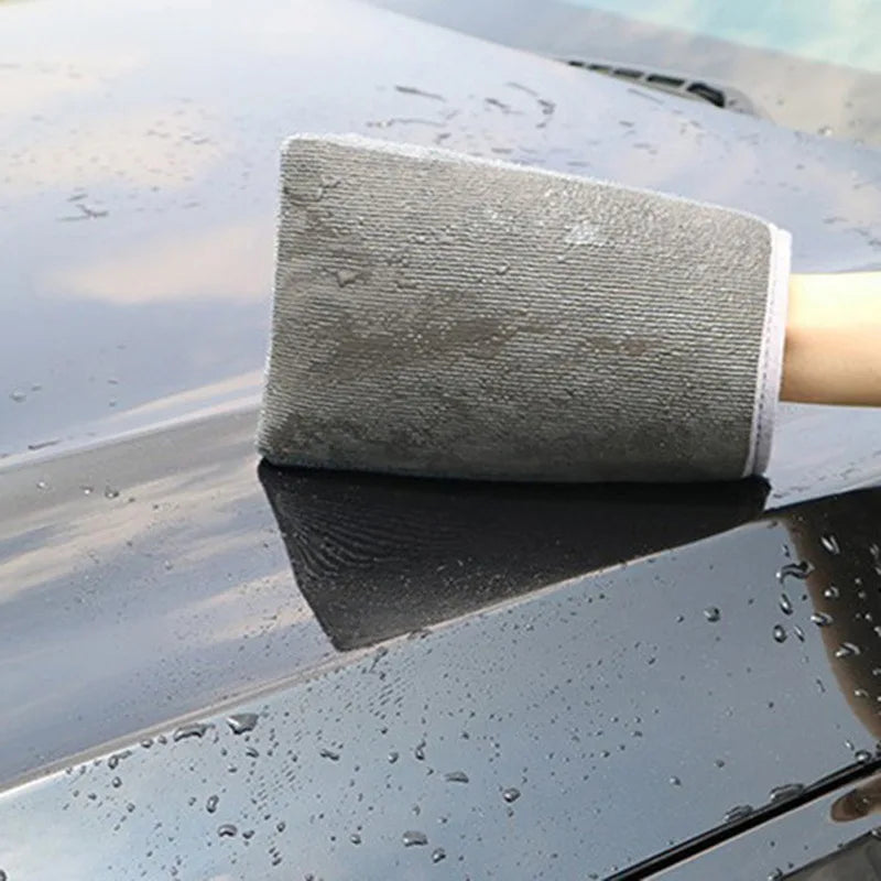 Clay Bar Mitt – Paint Decontamination Glove for a Glass-Smooth Finish
